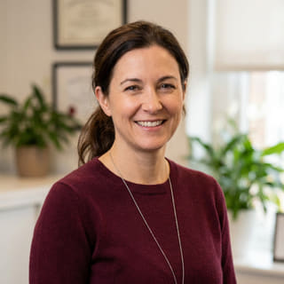 Laura Bennett, responsable des standards de la plateforme chez Silex Valorença, photographiée pour une photo de profil